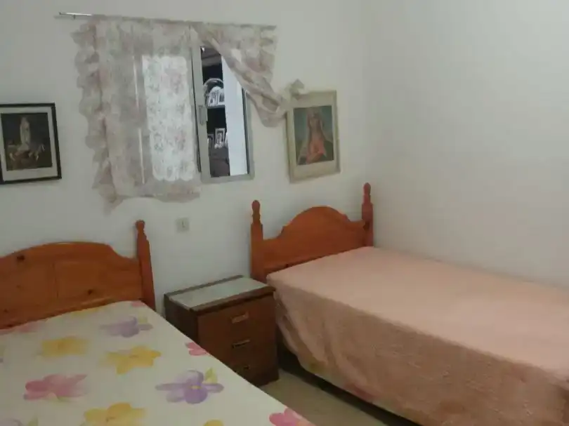 Casa adosada en  Calle Medellín 3 - Foto 4
