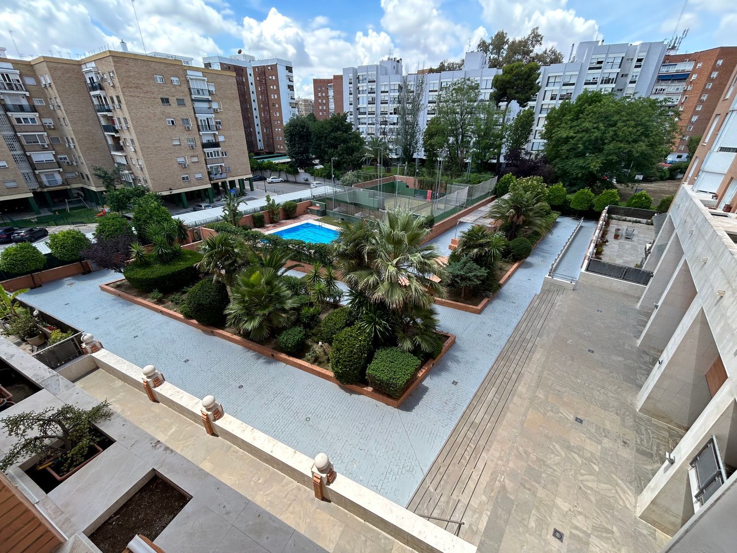 Piso en calle cardenal bueno monreal, 33 - Foto 1