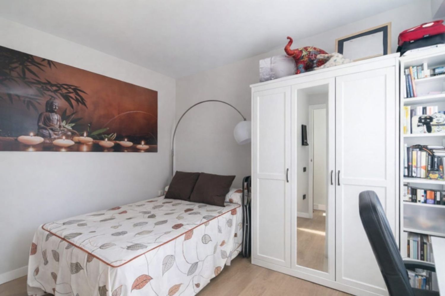 Piso en calle de Santiago de Compostela, 28 - Foto 2