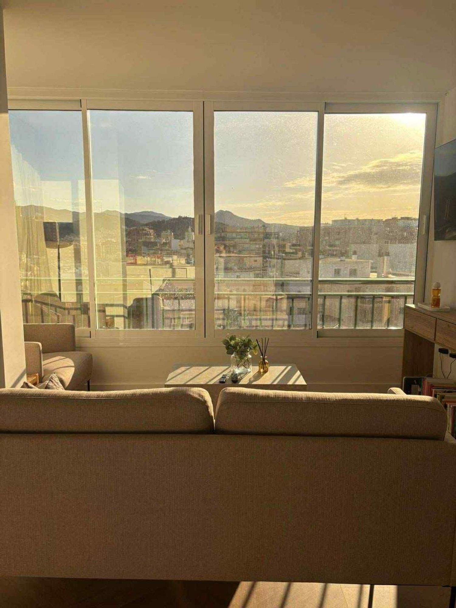 Piso en calle Jovellanos, 6