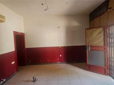 Local comercial en Aluche - Foto 4