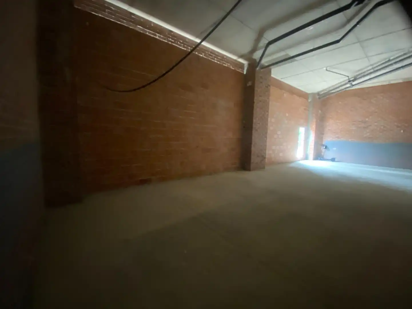 Local comercial en  Hospitalet de Llobregat - Calle Batllori - Foto 11