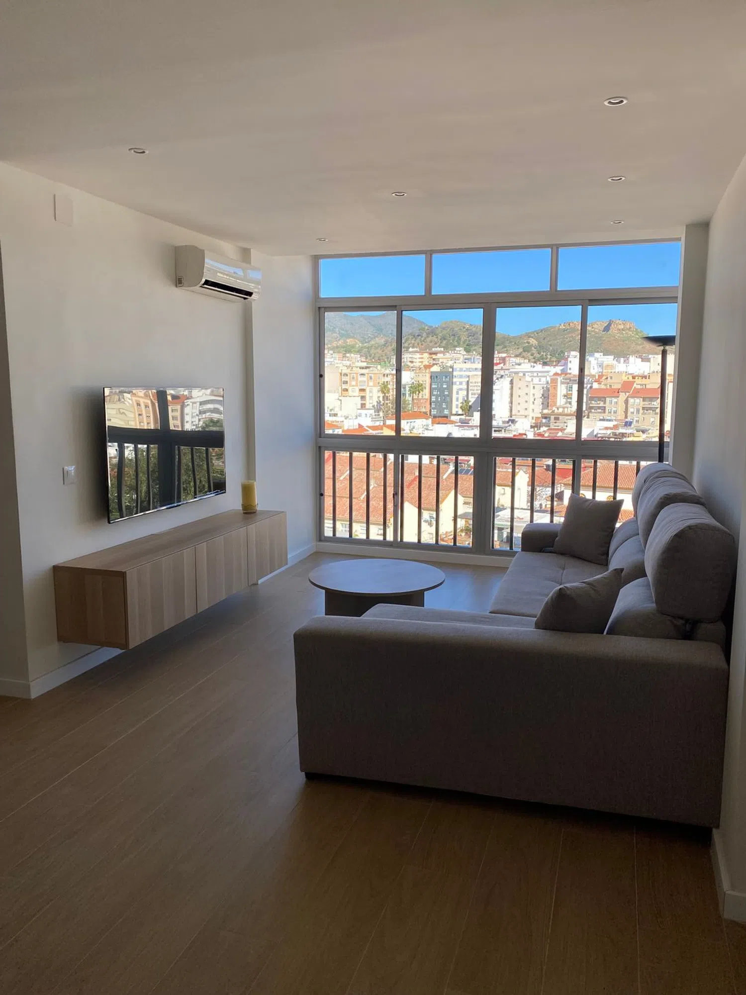 Piso en plaza de Basconia, 2