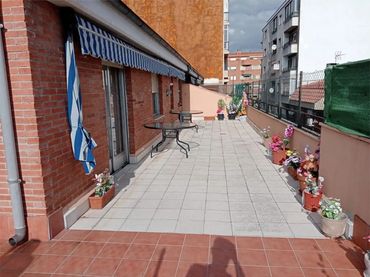 Ático en  Avenida Alfonso IX de León 78 - Foto 1