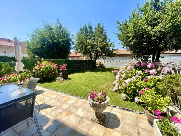 Chalet adosado en Calle Cervantes, 4, San Agustín-Parque Europa - Foto 1