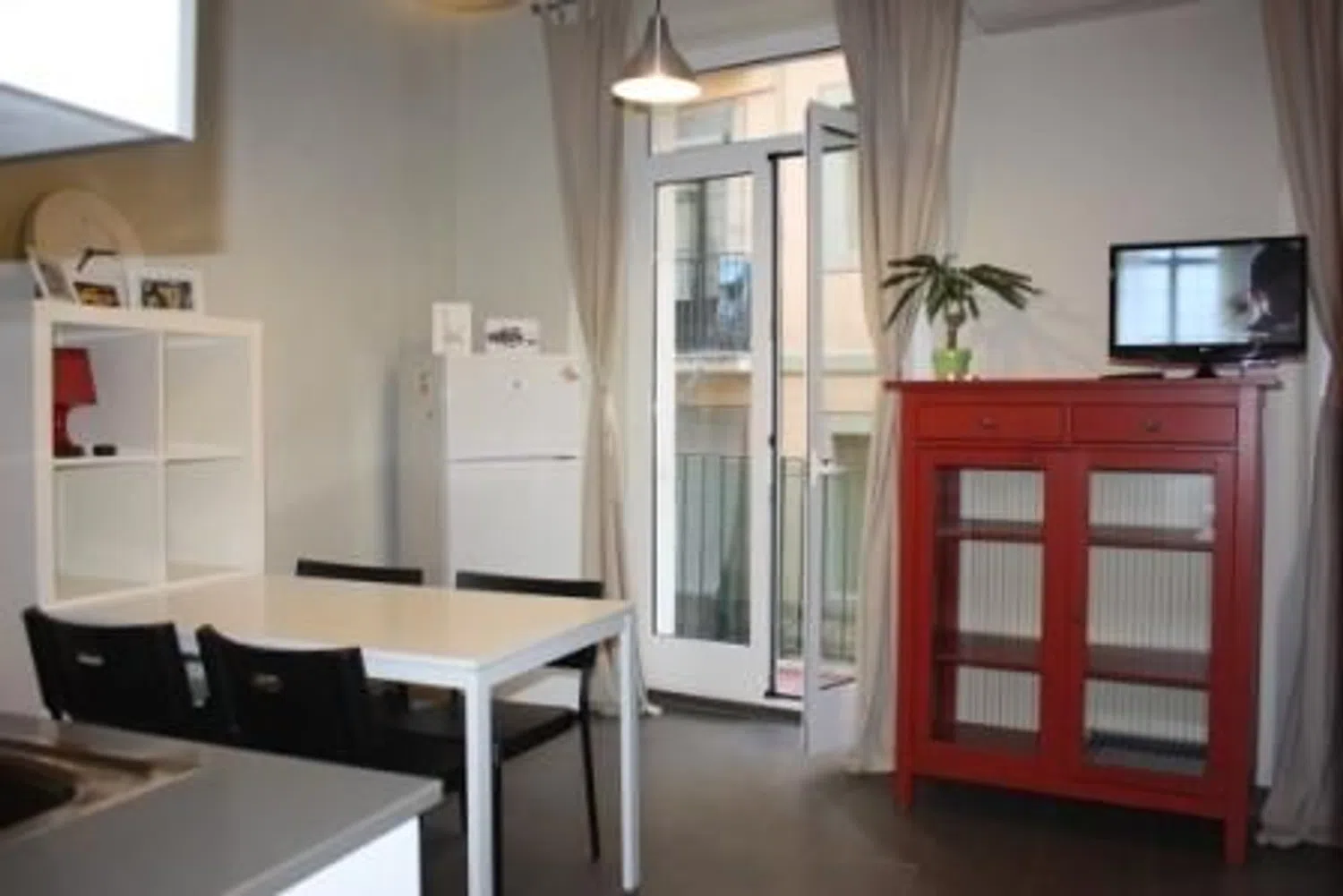 Piso en calle de Valldonzella, 62 - Foto 1