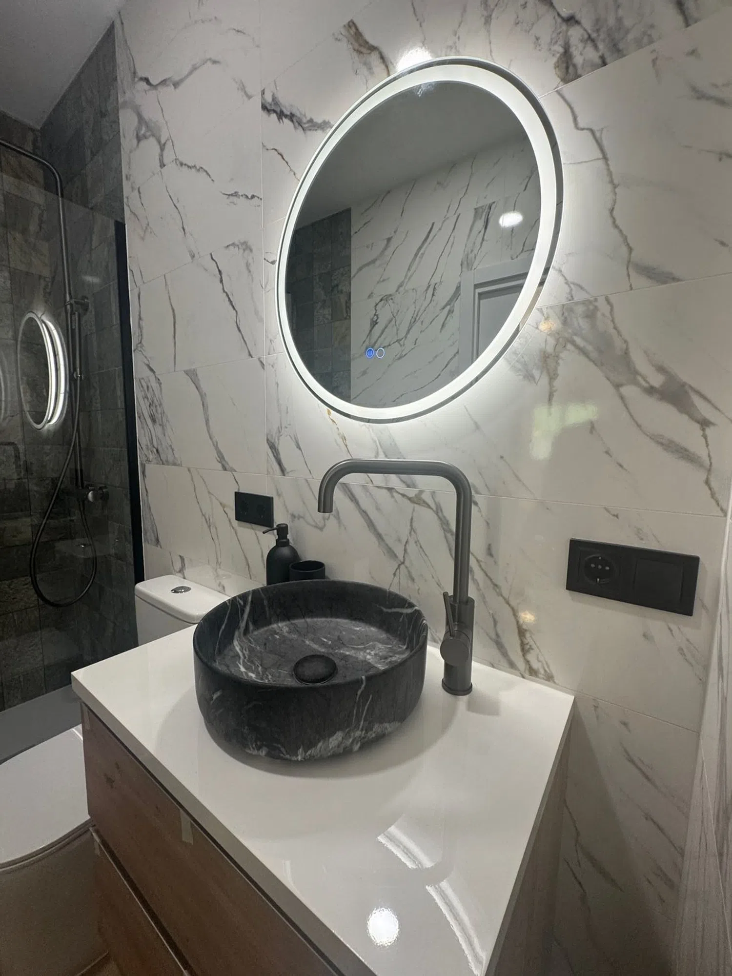 Estudio en Grupo los Millones, 6 - Foto 10