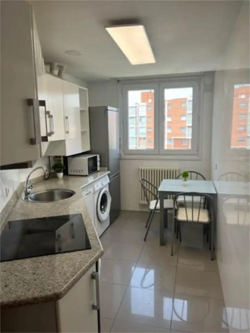 Piso en Mendebaldea - Foto 6