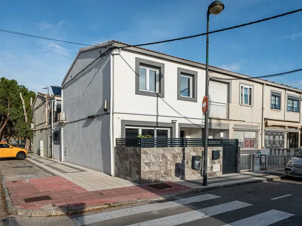 Chalet adosado en calle Santa Teresa de Jesús, 1 - Foto 3