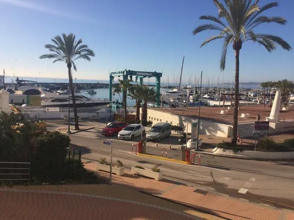 Piso en Avenida del Carmen, 5, Puerto de Estepona - Foto 1