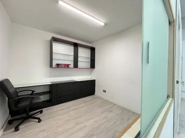 Local comercial en Badalona - Foto 6