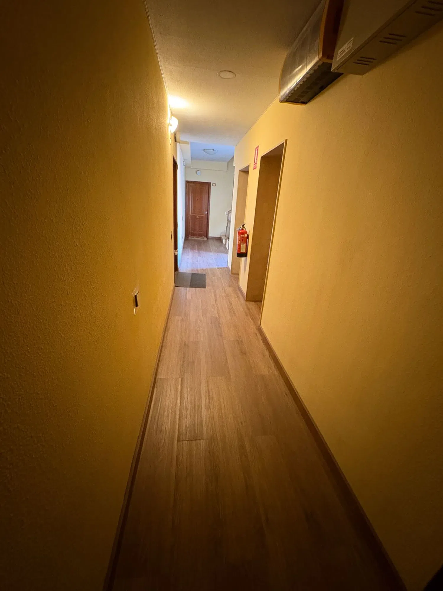 Piso en calle de la Infanta Mercedes, 105 - Foto 12