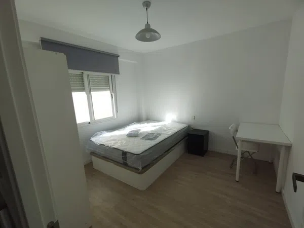 Piso en avenida de Carlos Haya, 11 - Foto 9