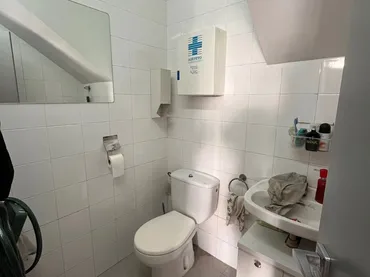 Local comercial en Cornellà de Llobregat - Foto 15