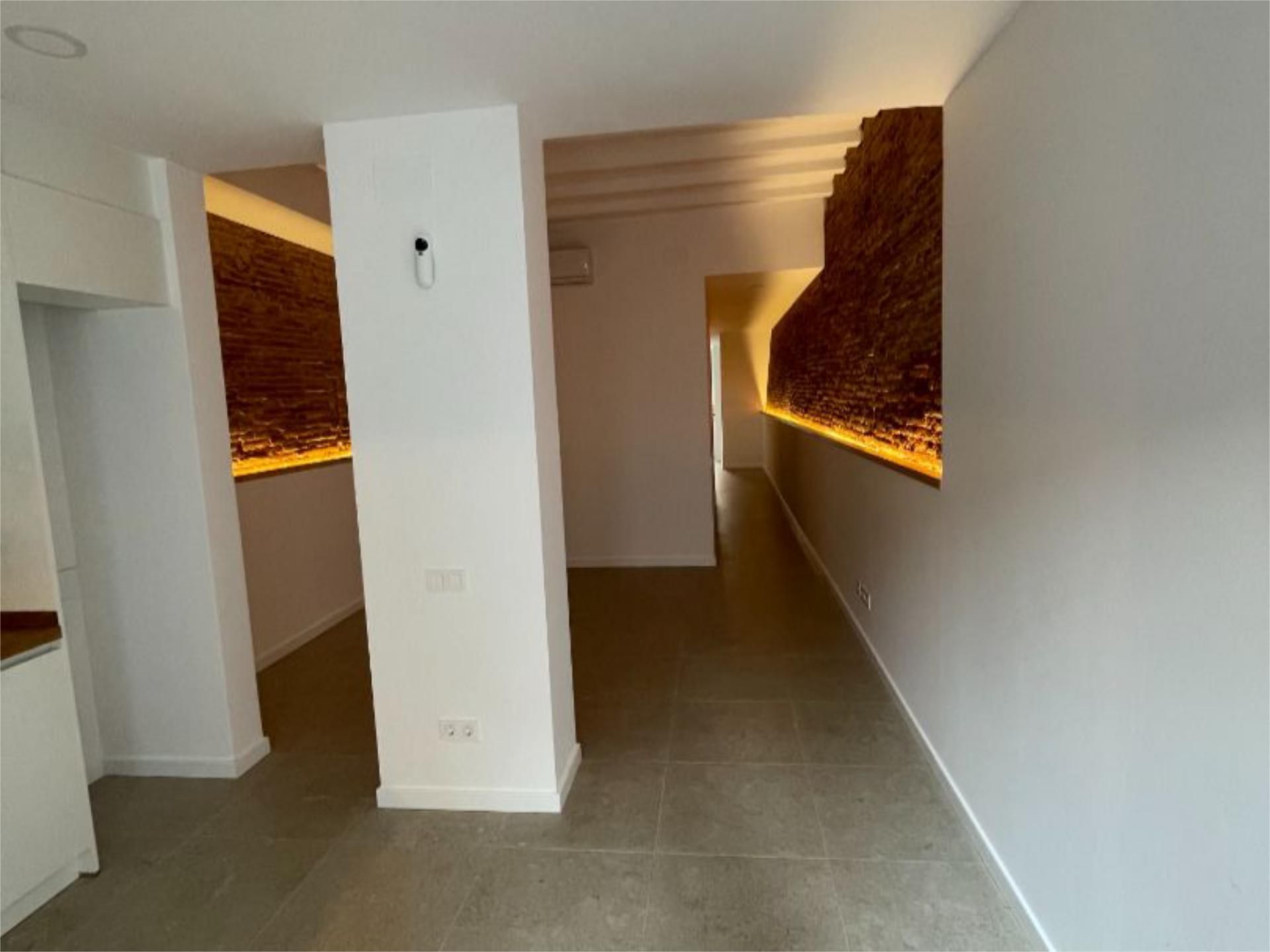 Piso en  Carrer de l'Escola Pia 99 - Foto 4