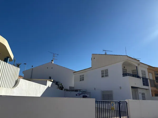Chalet pareado en Calle Sierra Espuña, 1 - Foto 1