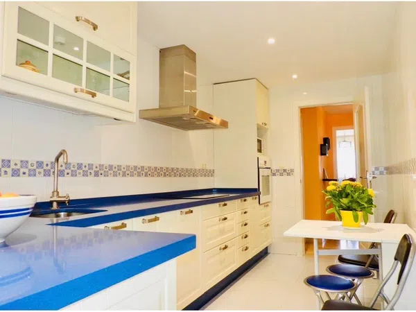 Piso en avenida María Zambrano, 1 - Foto 2