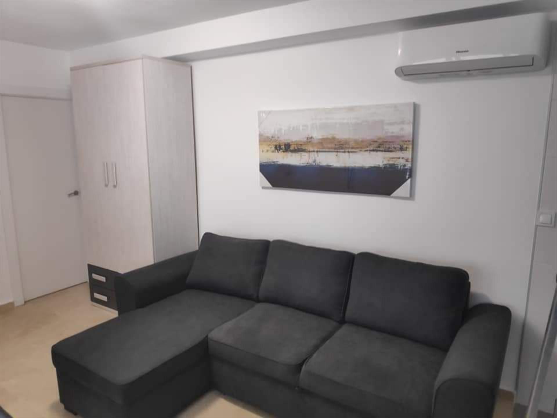 Estudio en  Calle Villa de Rota 5 - Foto 2