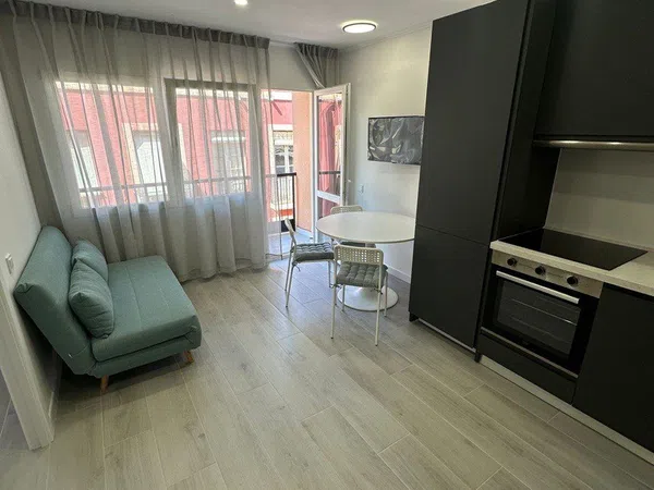 Piso en calle Teniente Llorca, 22