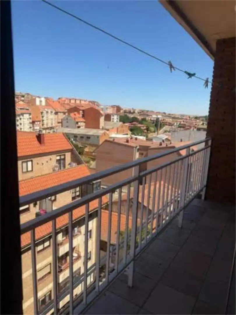 Piso en BENAVENTE - Foto 6