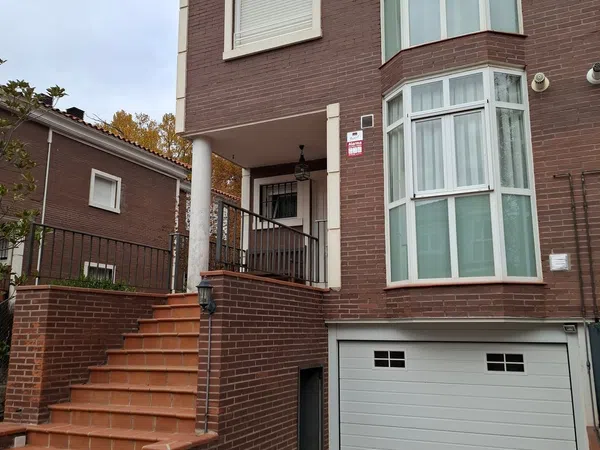 Chalet pareado en calle Trinquete, 44