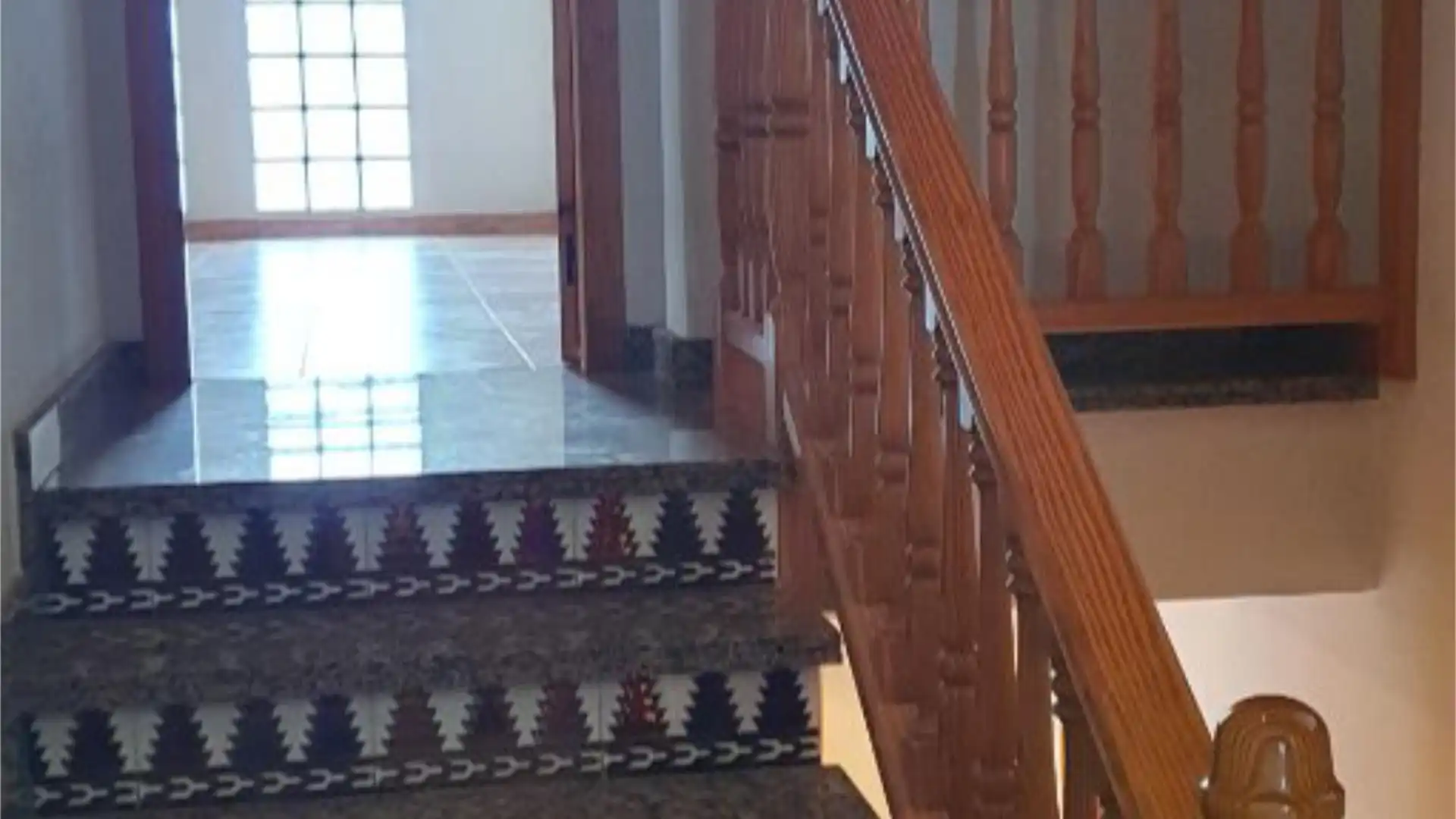 Chalet en  Avenida Casillas de Coria 6 - Foto 5