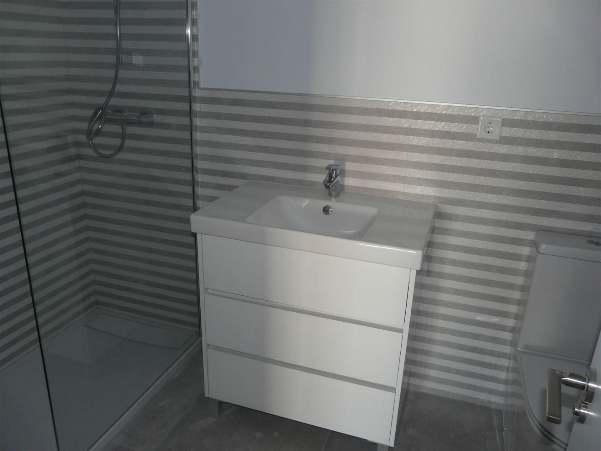 Piso en  Avenida Artista Remigio Soler López 9 - Foto 20