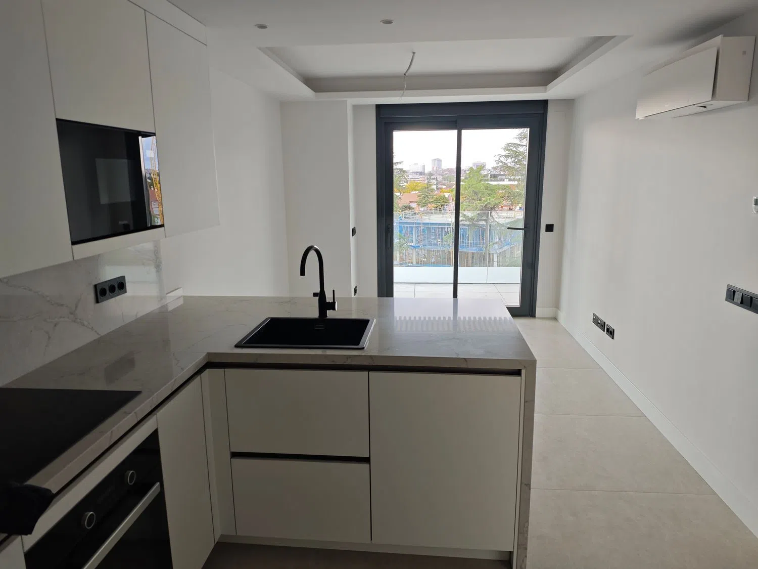 Piso en calle de Mesena, 80 - Foto 2