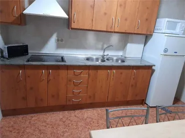 Piso en Alquiler de piso en ugijar - Foto 4