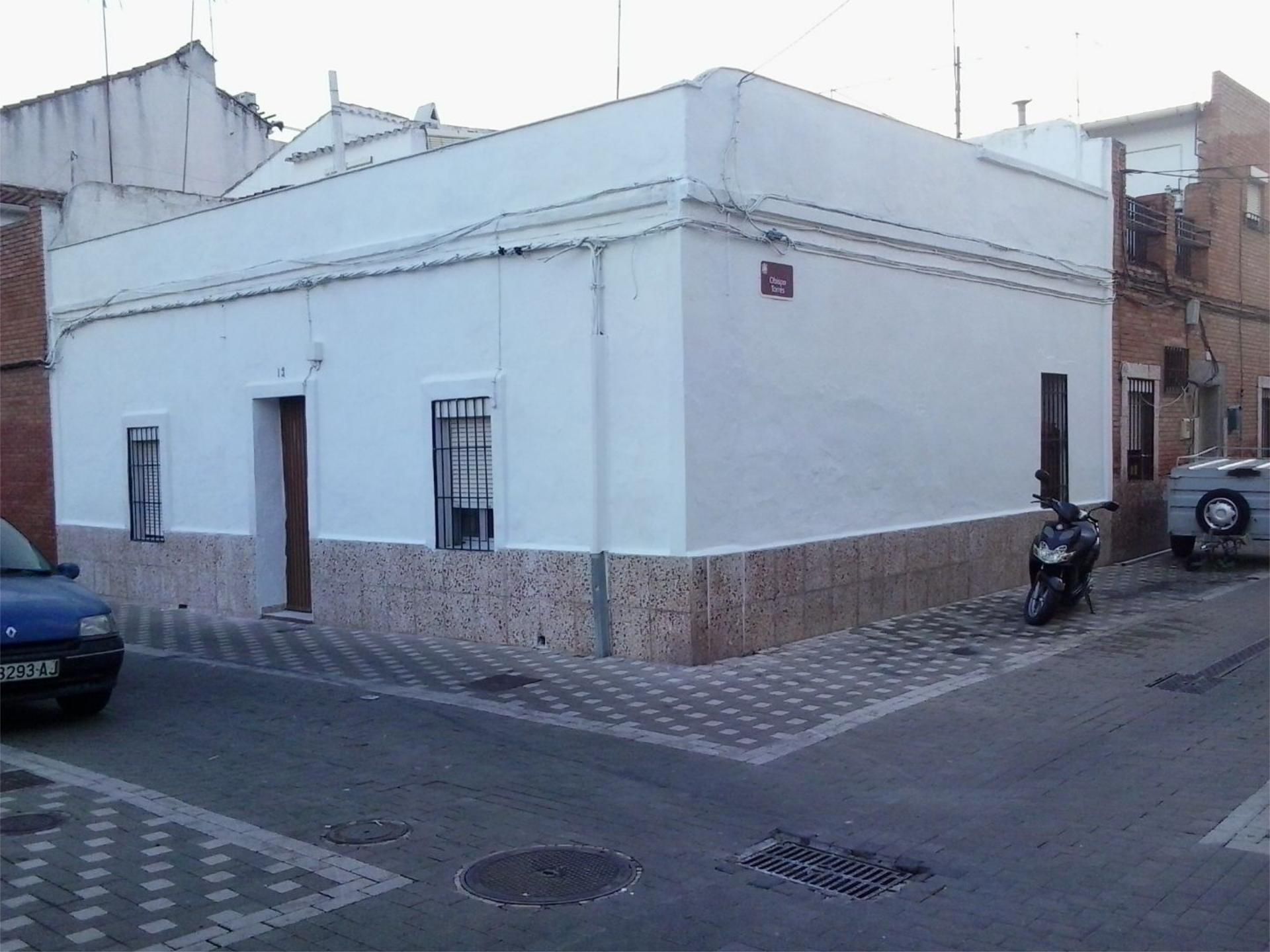 Casa adosada en  Calle Juan de Ávila 13