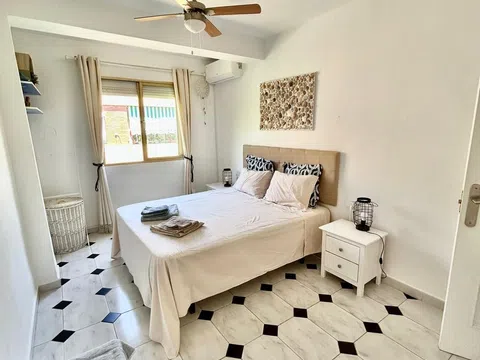 Piso en calle Cristóbal Colón, 8 - Foto 10