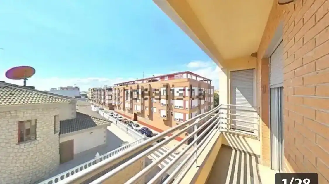 Piso en  Carrer Pintor Sorolla 18 - Foto 2