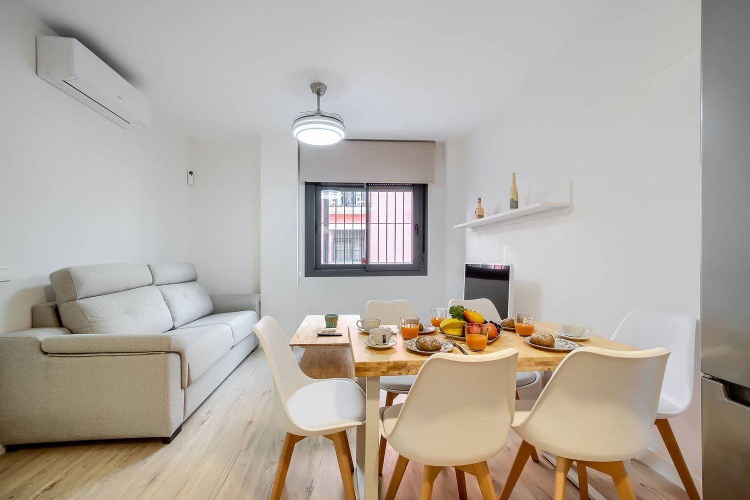 Piso en calle Tolox, 6 - Foto 1