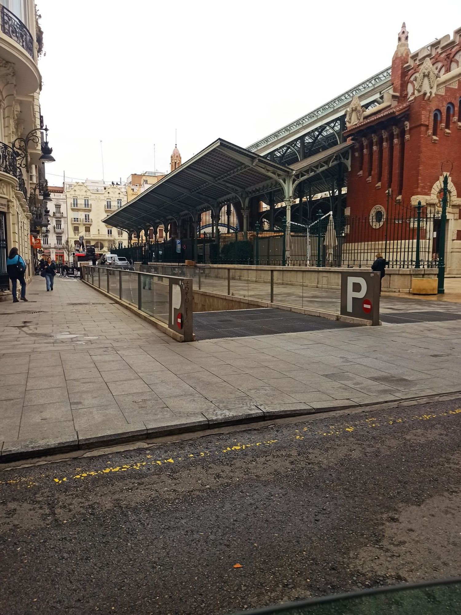 Piso en calle de Martínez Ferrando, 7 - Foto 1