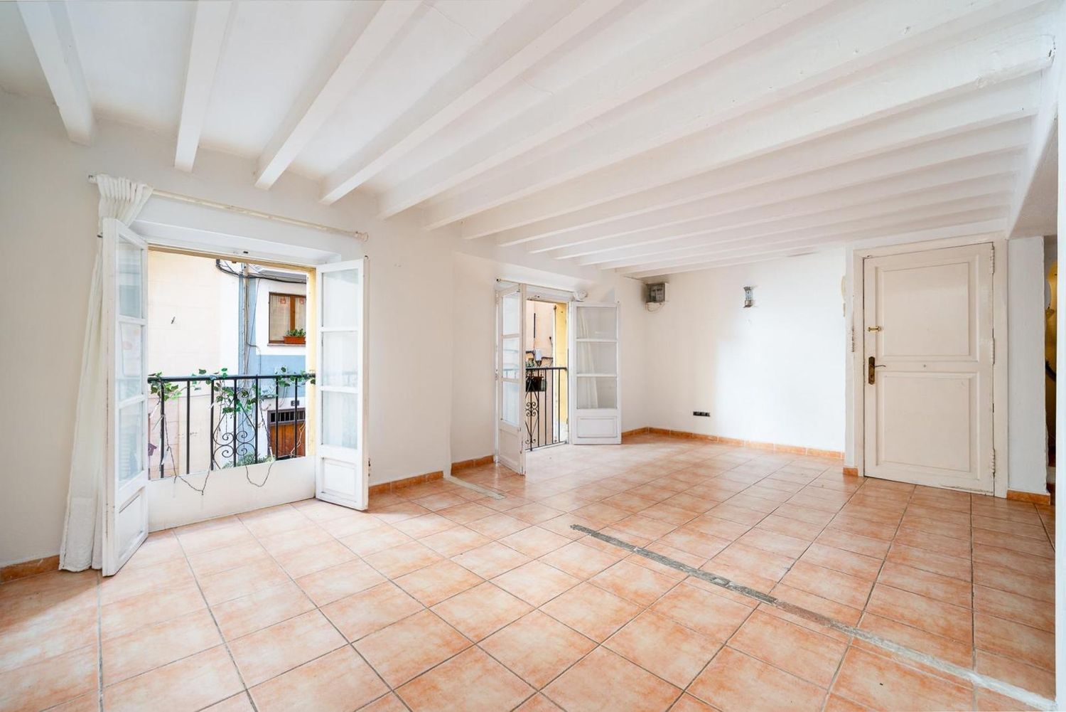 Estudio en calle de Can Vatlori, 16 - Foto 1