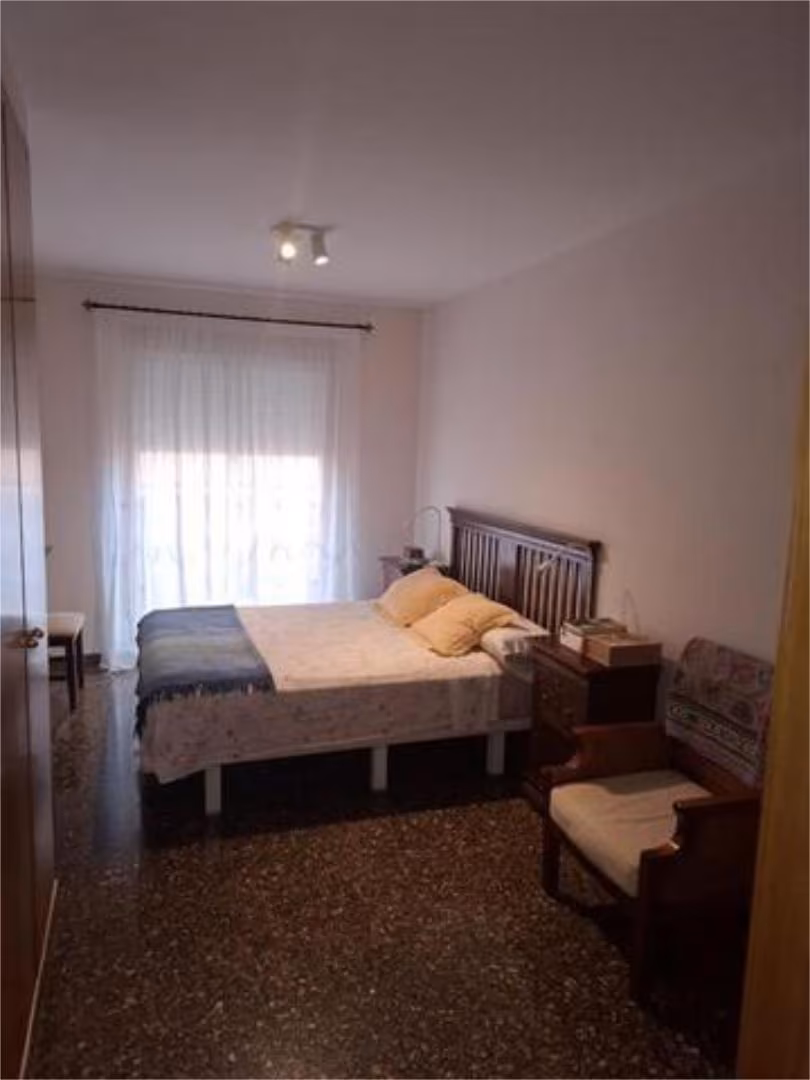 Piso en Patraix - Foto 2
