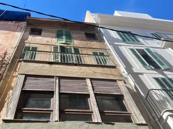 Edificio de uso mixto en Calle de la Pescateria, 5 - Foto 1