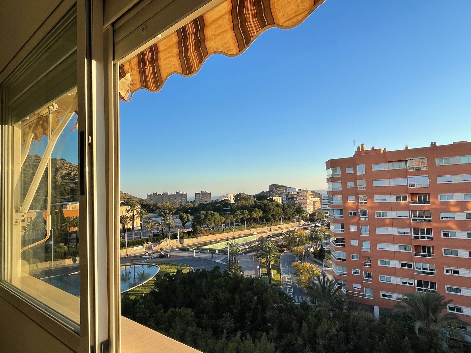 Piso en avenida Pintor Xavier Soler, 13 - Foto 1