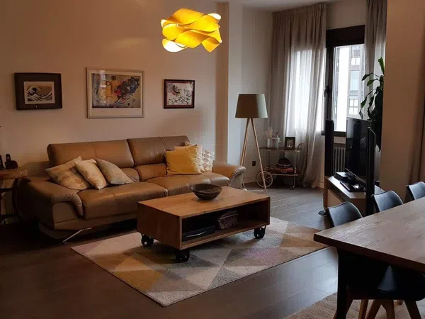 Piso en calle de Sor Ángela de la Cruz, 31