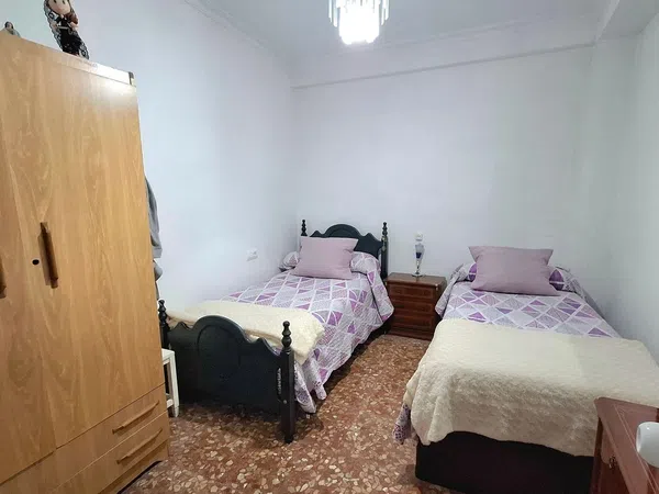 Chalet adosado en calle Marinaleda, 51 - Foto 2