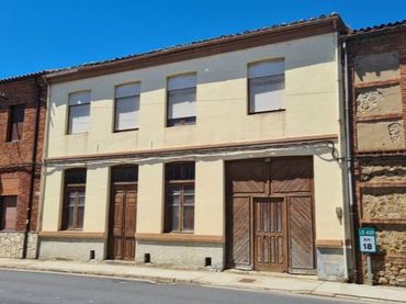 Chalet en  Avenida Fueros de León 38 - Foto 2