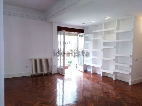Piso en calle de Maldonado, 63
