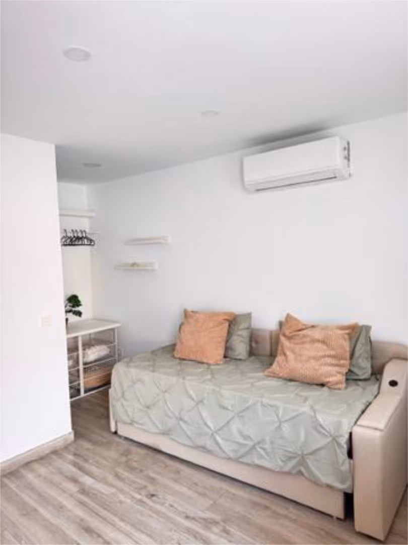 Estudio en Tiro de Pichón - Foto 2