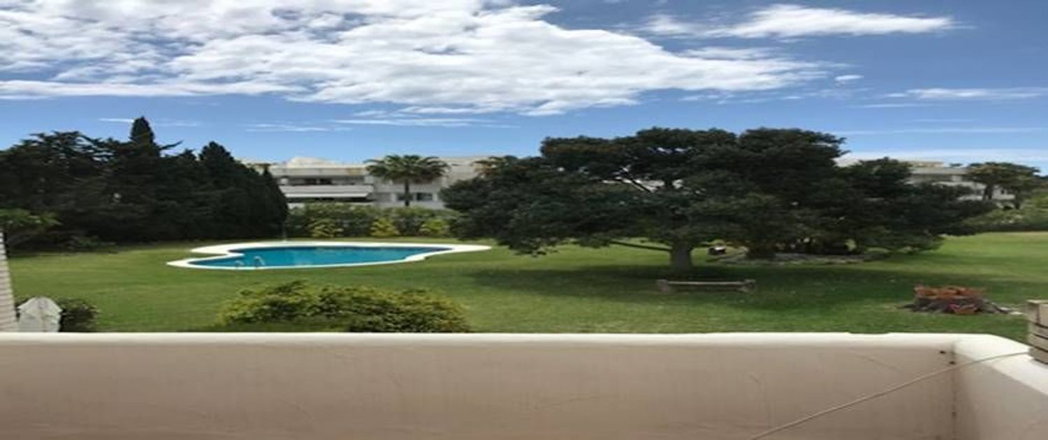 Chalet adosado en Avenida del Prado, 3 Sn, Aloha - Foto 15
