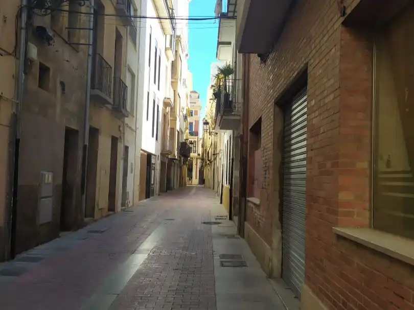 Casa adosada en  Carrer d'Alloza 68 - Foto 4