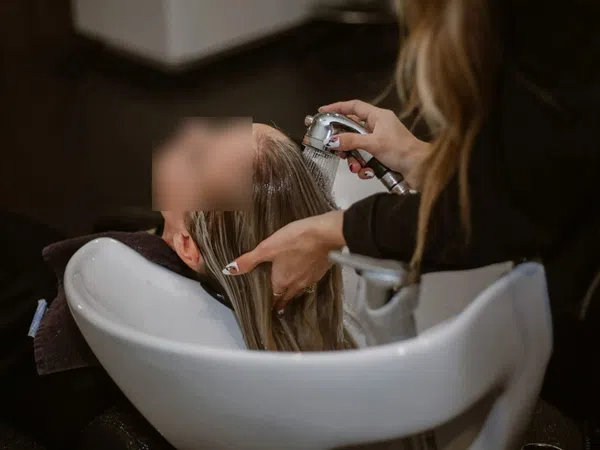 Peluquería en traspaso en Quatre Carreres s/n - Foto 1