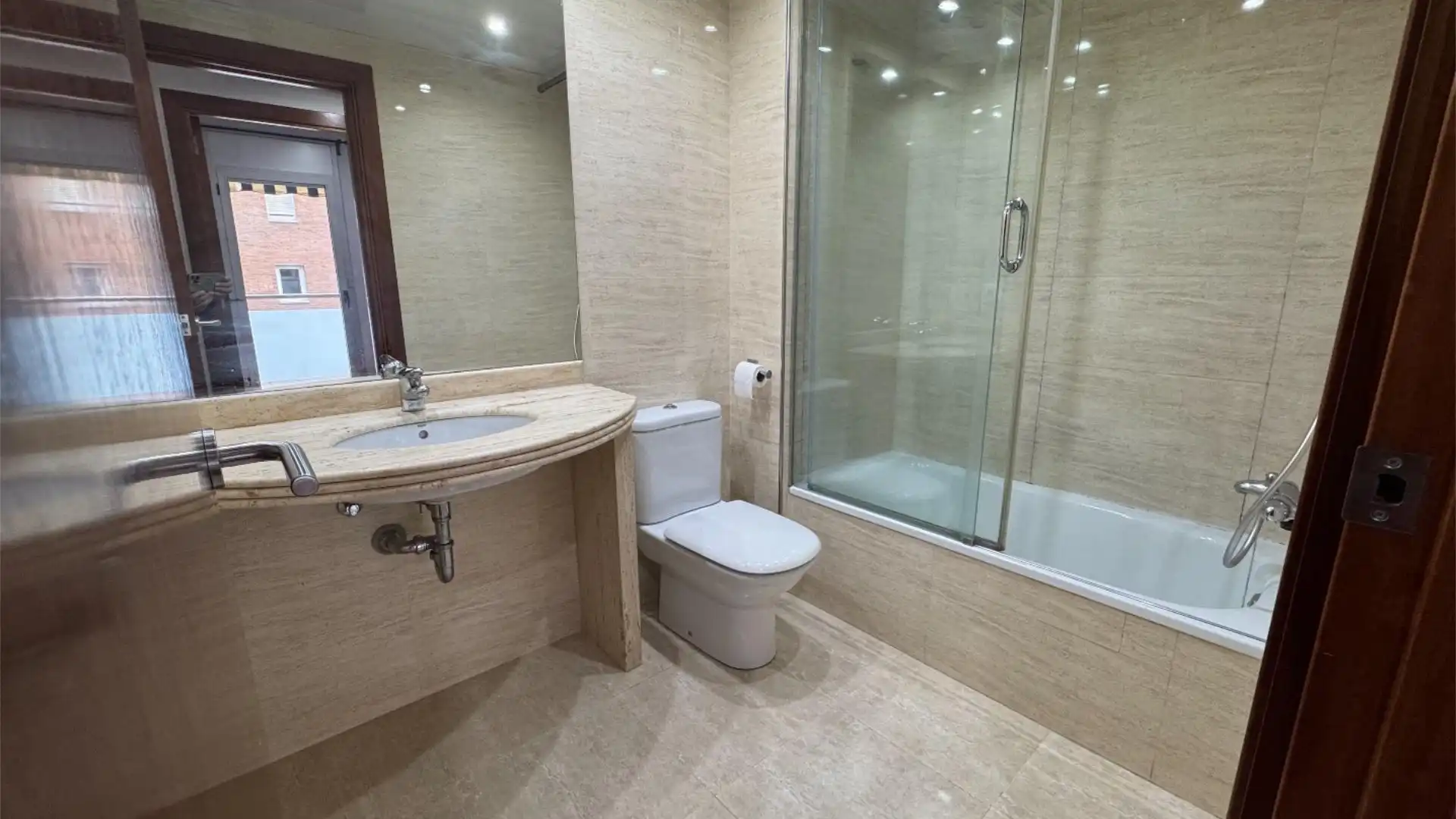 Piso en  Carrer de Mossèn Jacint Verdaguer 129 - Foto 14