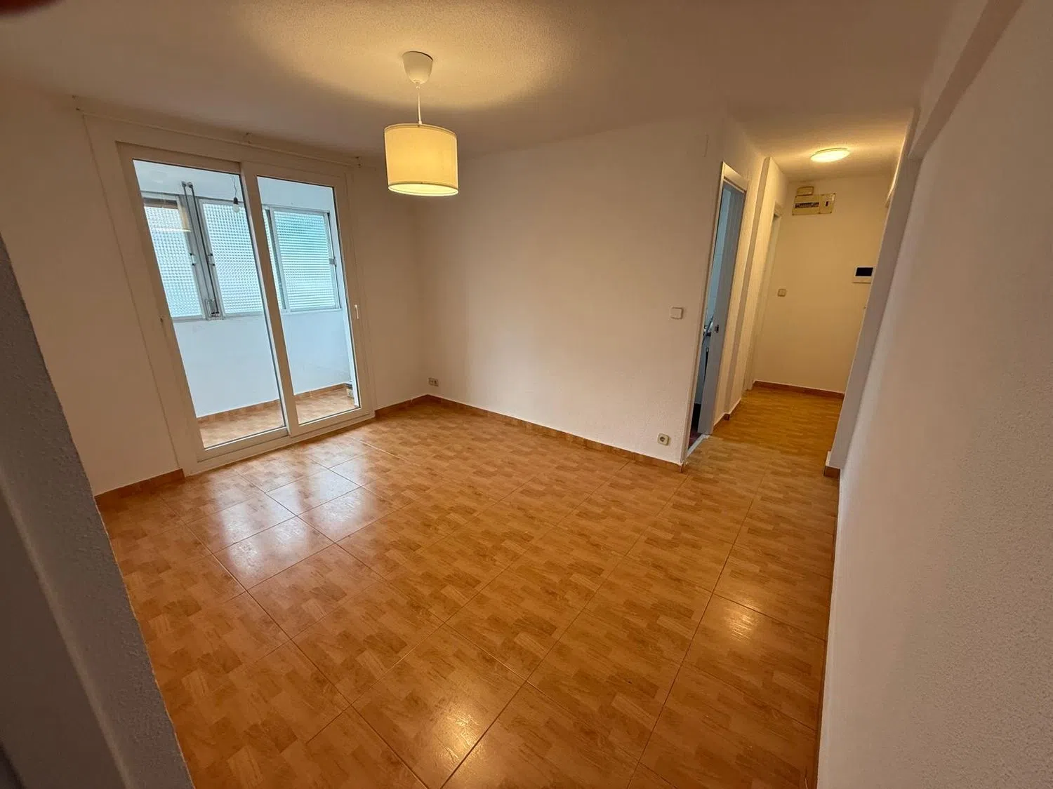 Piso en avenida del Marqués de Corbera, 57 - Foto 2