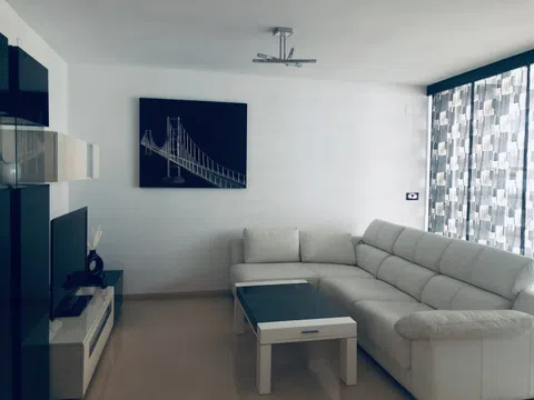 Piso en avenida Periodista Rodolfo de Salazar, 14