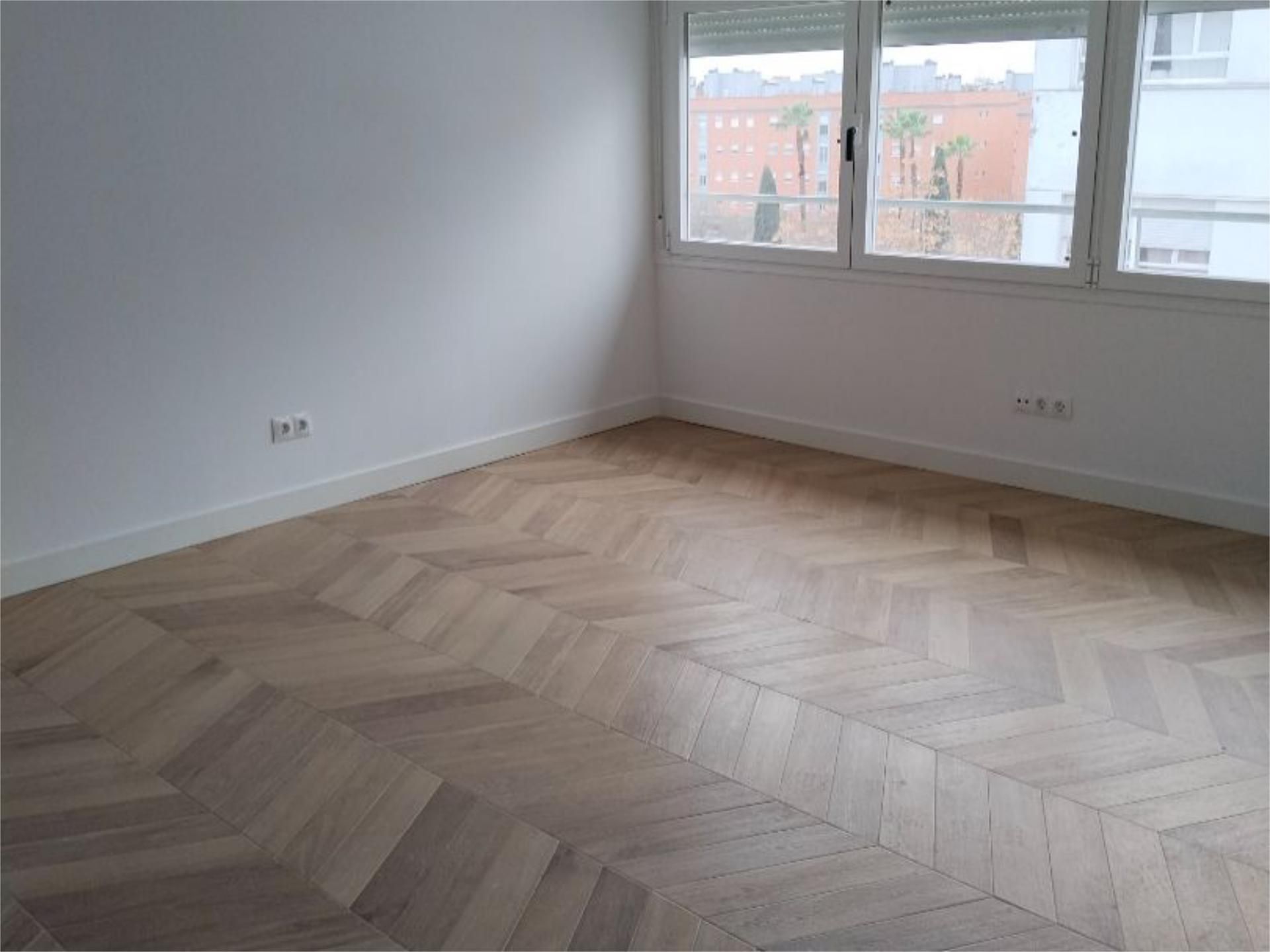 Piso en  Avenida de Alemania 10 - Foto 3